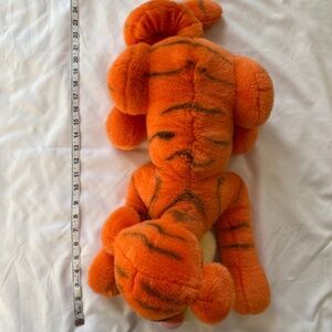 Vintage plush Tigger 21" body